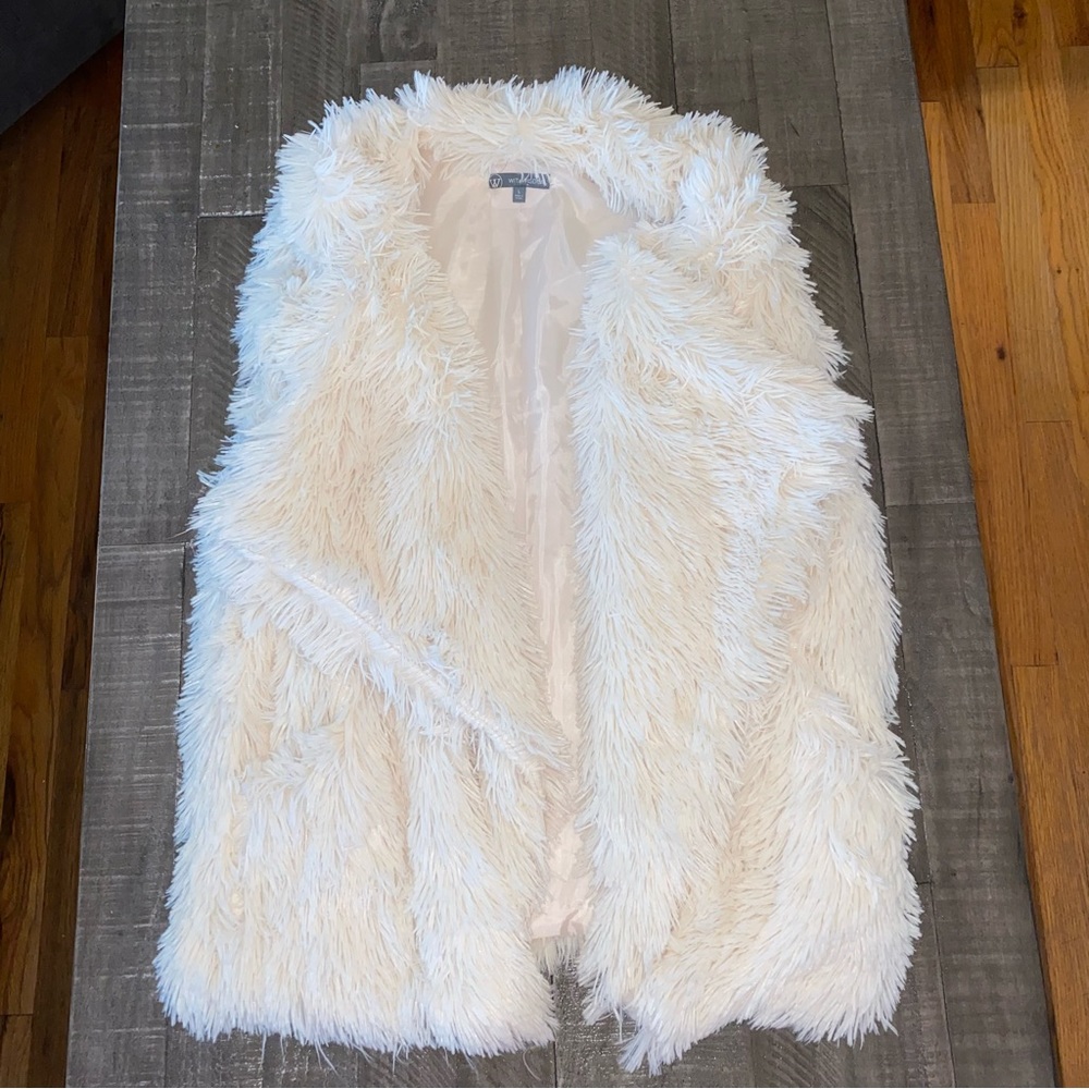 Wit & Wisdom Cream Faux Fur Vest